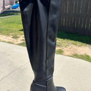 Never worn great quality !